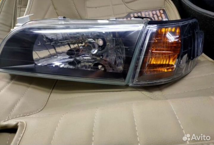 Фары toyota corolla ae100