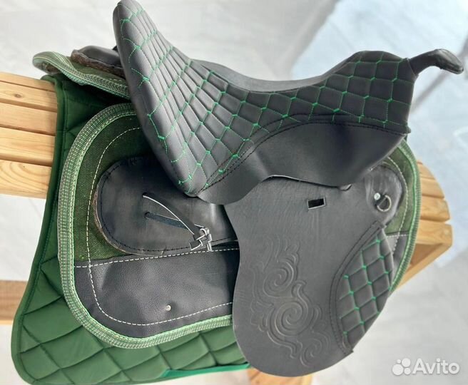 Седло для лошади