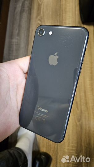 iPhone 8, 64 ГБ