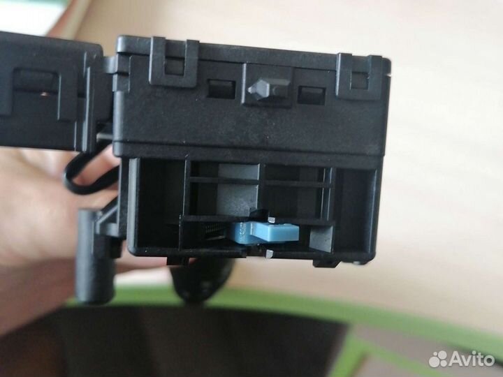 Переключатель указателя поворотов