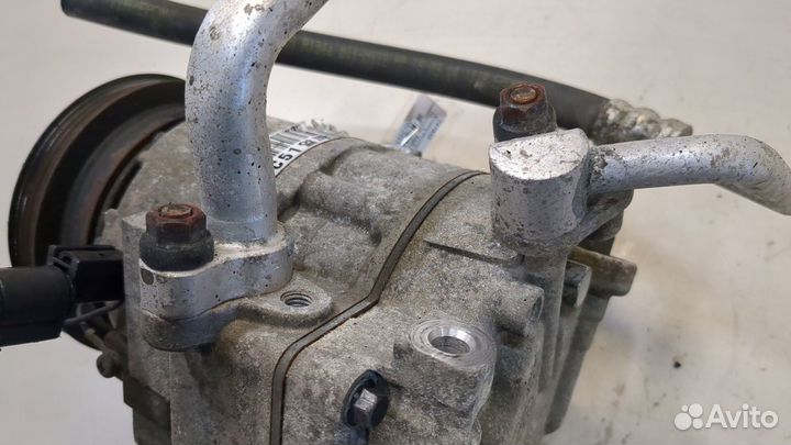 Компрессор кондиционера Hyundai Matrix