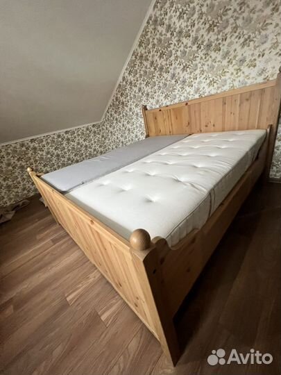 Кровать с матрассами IKEA