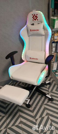 Игровое кресло Defender watcher