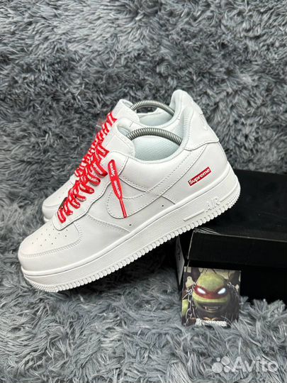 Nike air force 1 supreme