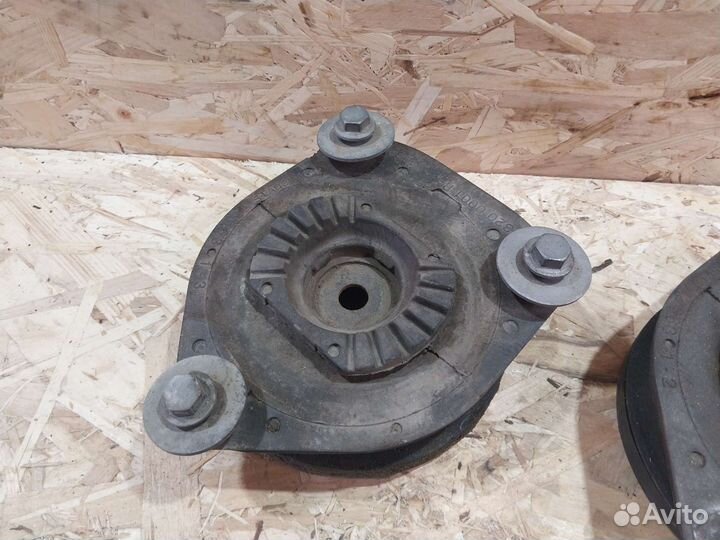 Опора переднего амортизатора Renault Fluence