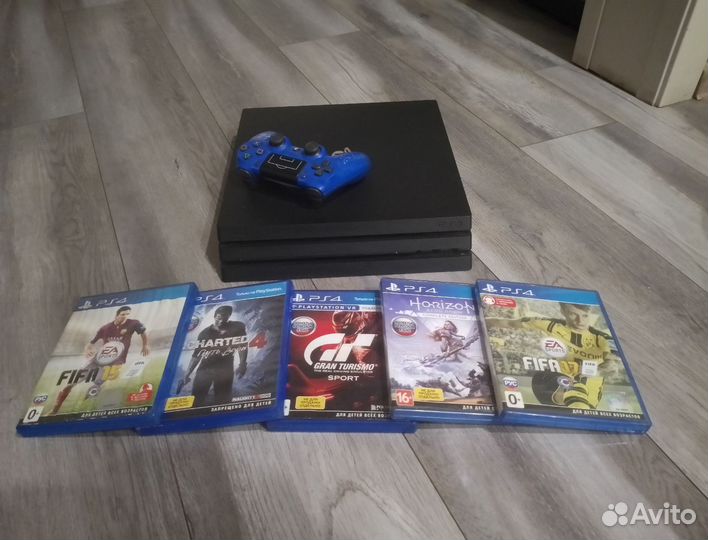 Sony playstation 4 PS4 pro 1tb с играми