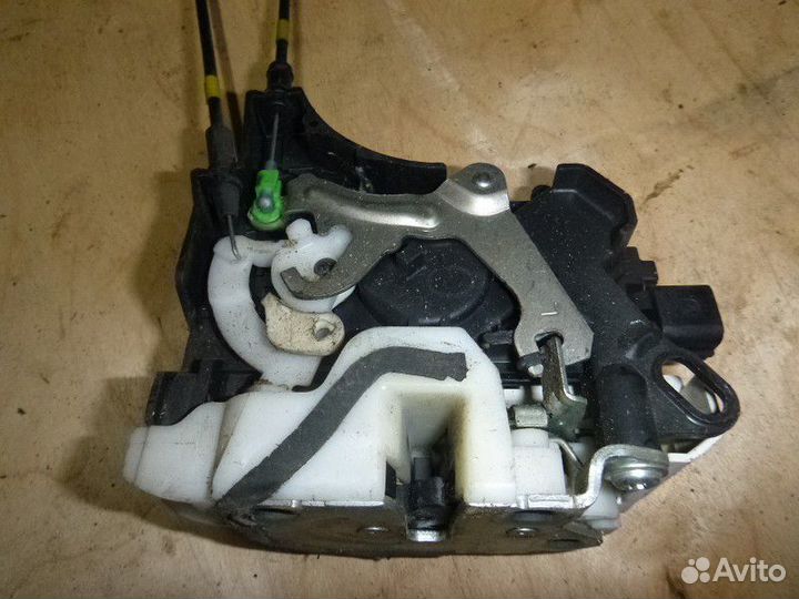 Замок двери передней левой mitsubishi lancer (CX,C