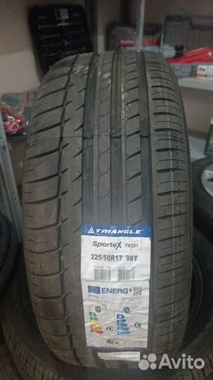 Triangle Sports TH201 225/50 R17 98Y