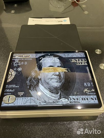 iPad Pro 12.9-inch (6th Generation) 256gb