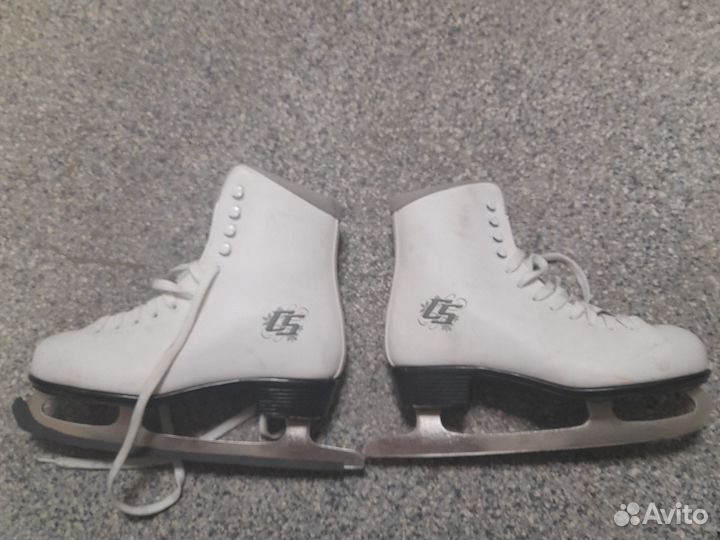Коньки фигурные 39