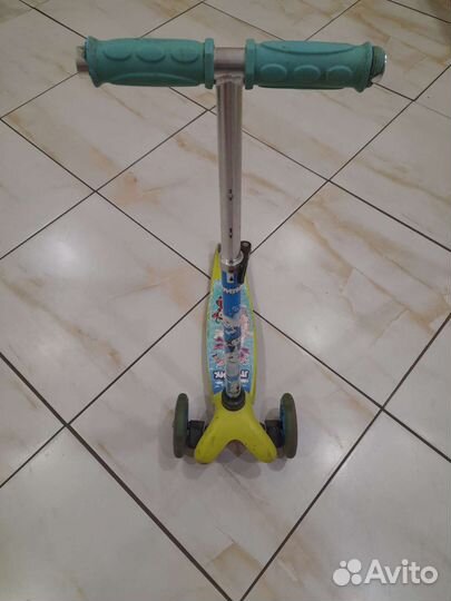 Продам детский самокат