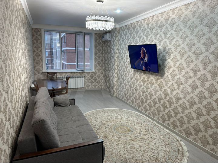 2-к. квартира, 70 м², 4/7 эт.