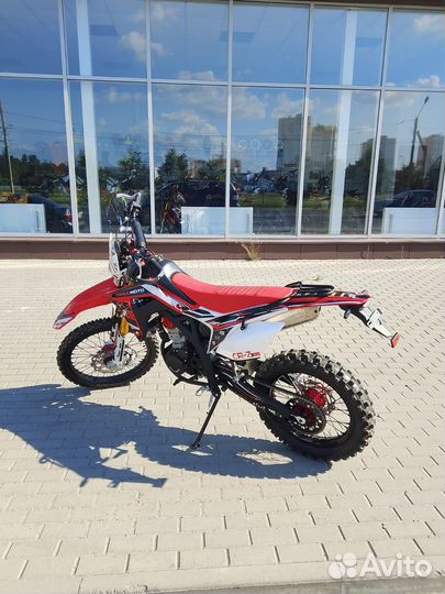 Мотоцикл Regulmoto CR-Z 300 с птс