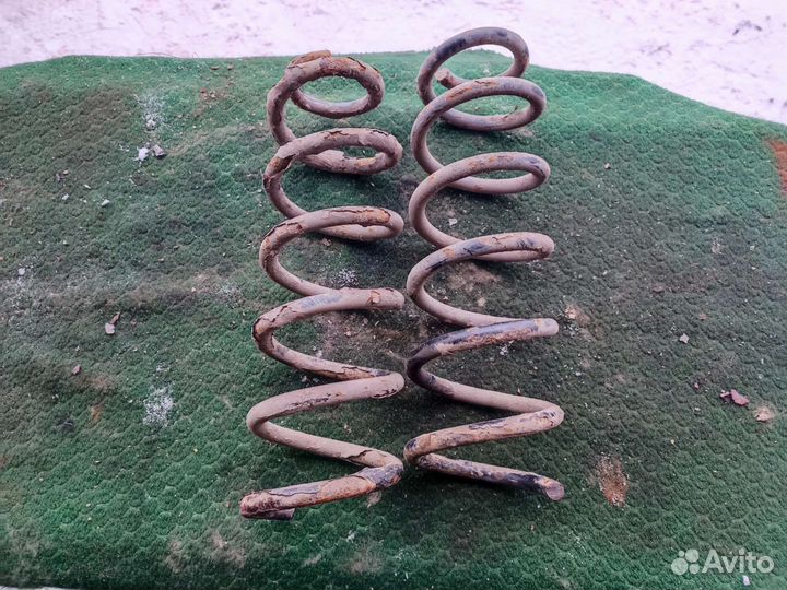 Пружины задние Пежо 406 седан 2000г