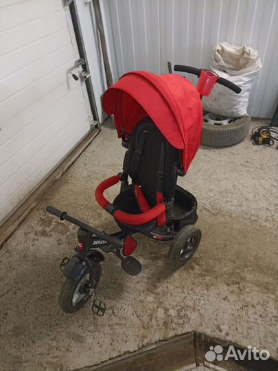 Детский велосипед трехколесный с ручкой бу