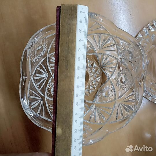 Хрустальные салатники и фруктовница