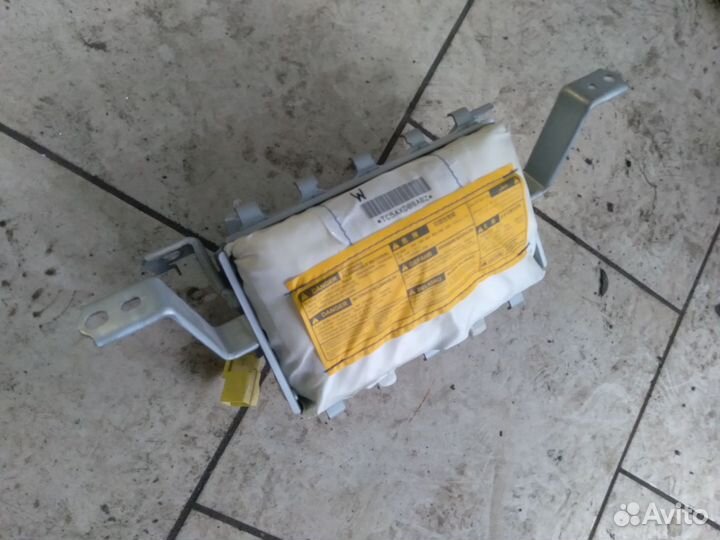 Подушка безопасности toyota camry v40