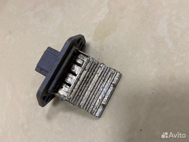 Резистор печки Chevrolet Aveo T255 B12D1 2009