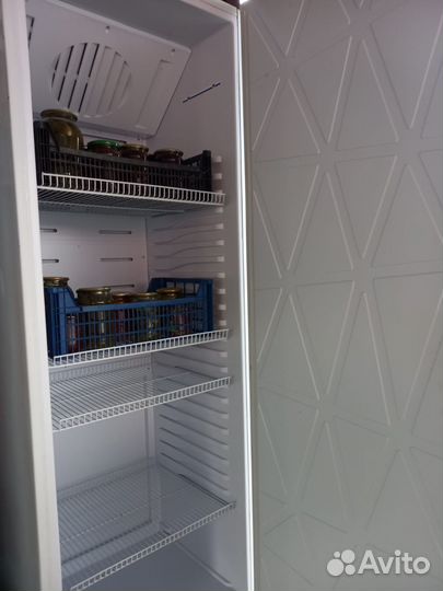 Холодильная камера Бирюса 550K-R