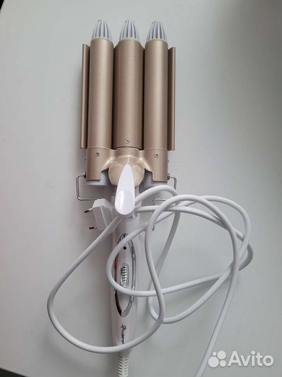 Плойка тройная для волос gemei