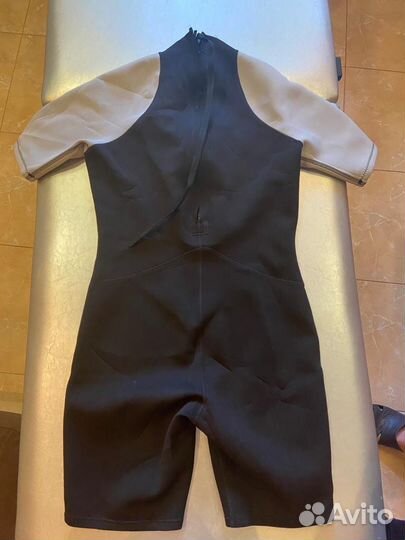 Гидрокостюм
