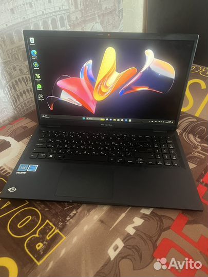 Ноутбук asus