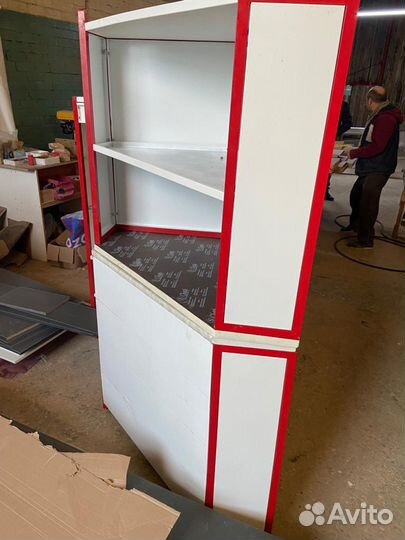 Витрина стеклянная