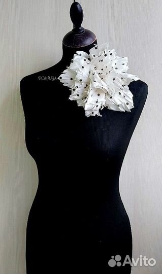 Броши из ткани. Большой цветок