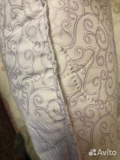 Новая подушка 50 на 70 см