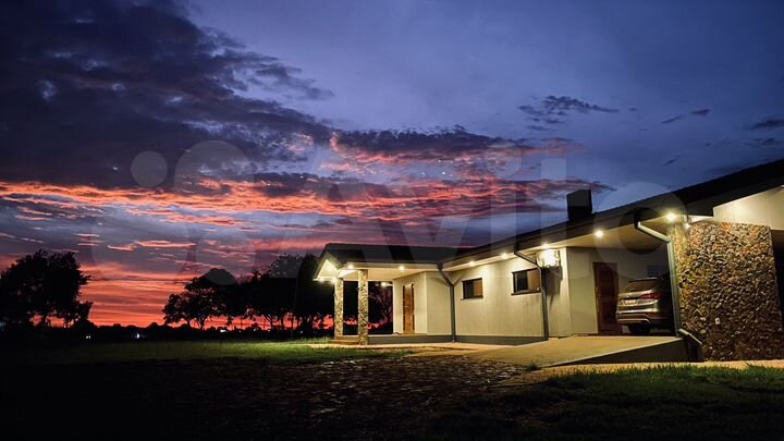 Дом 260 м² на участке 50000 м² (Парагвай)