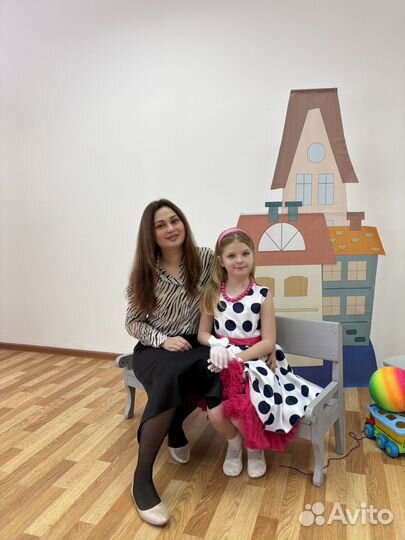 Платье праздничное в стиле стиляг белое 128-134