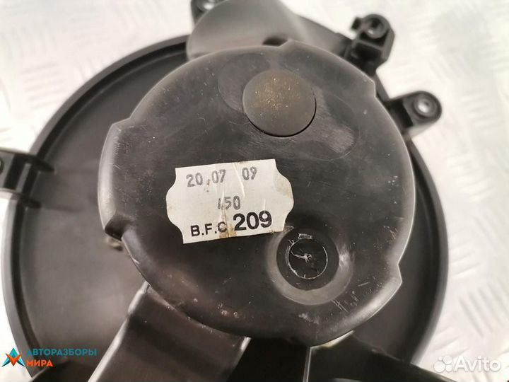 Моторчик печки Mercedes-Benz CLC-Класс CL203 2009