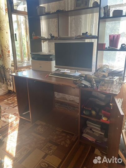 Компьютерный стол