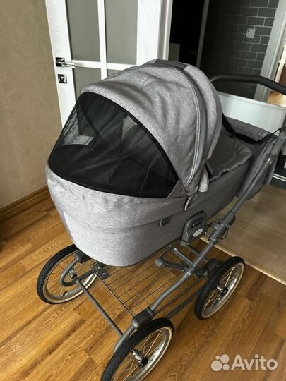 Прогулочная коляска Roan Bloom