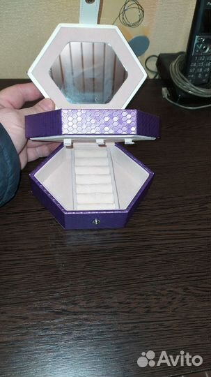 Шкатулка для украшений