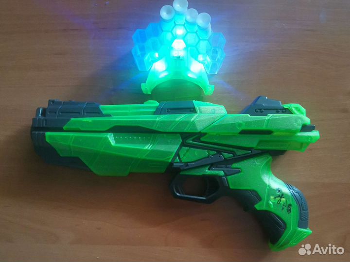 Бластер эл. с мягкими пулями, свет, м/пули 14 шт