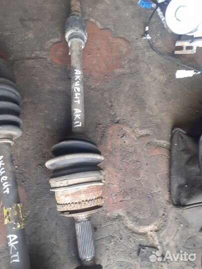 Полуось (привод) передний правый Hyundai Accent