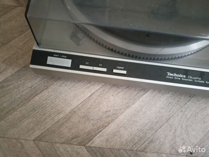 Проигрыватель винила Technics SL-Q33