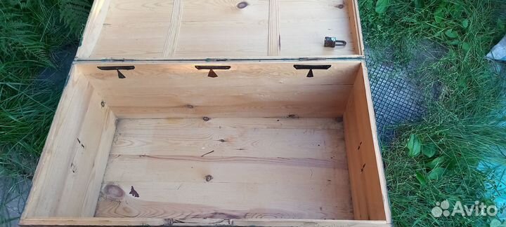 Сундук деревянный старинный