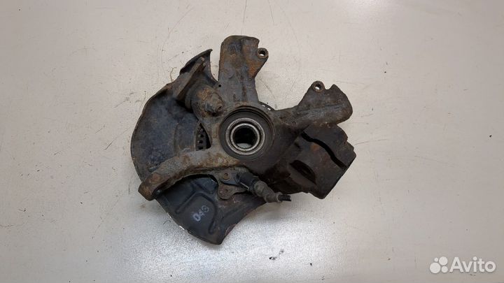 Ступица (кулак, цапфа) Volkswagen Bora, 1999