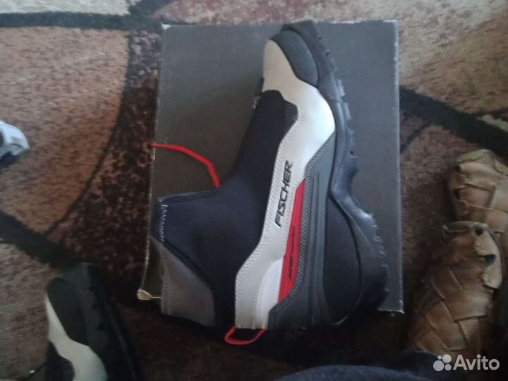 Лыжные ботинки fisher