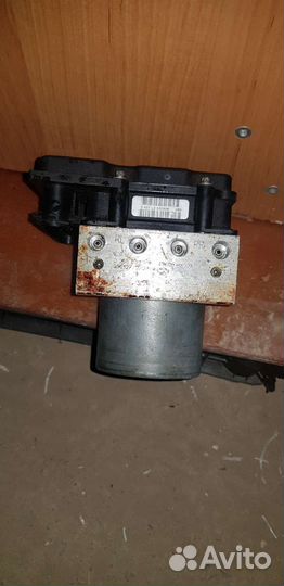 Блок abs nissan teana j32