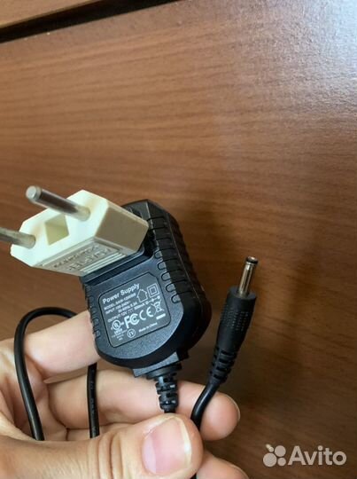 Зарядное устройство