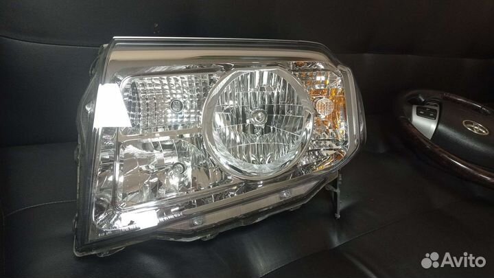 Фара левая Honda Pilot