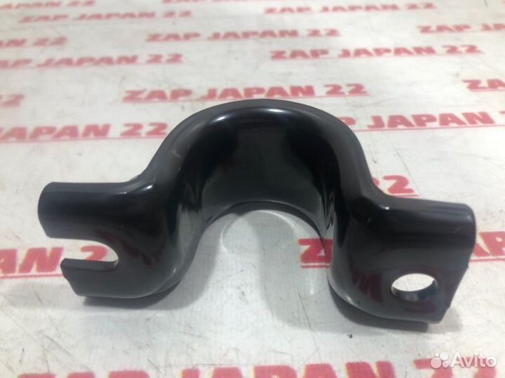 Крепление стабилизатора переднее правое Toyota