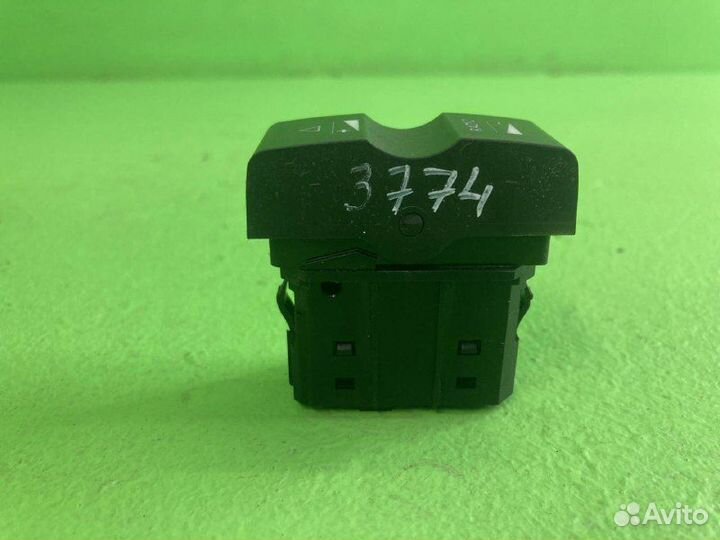 Включатель клавишный mercedes-benz actros MP III