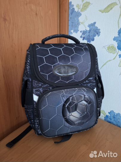Рюкзак школьный