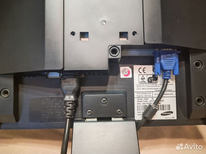 Samsung syncmaster 740n