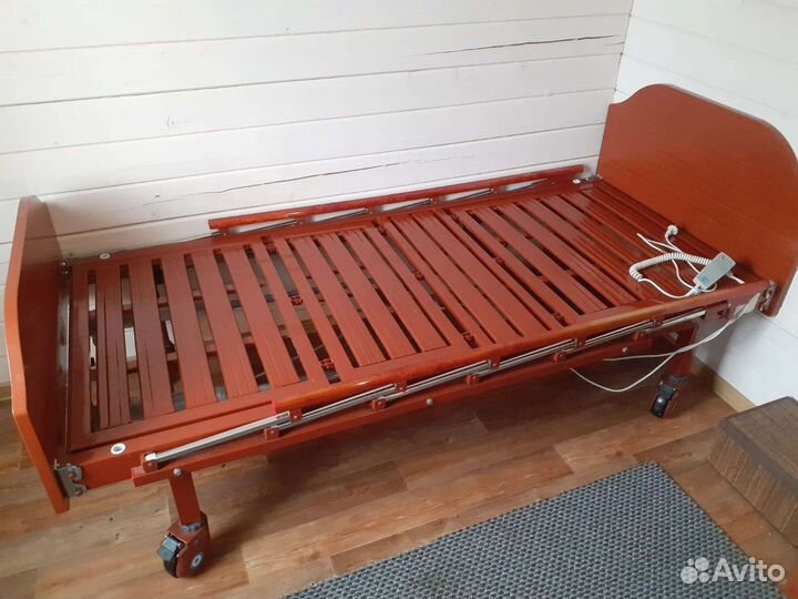 Медицинская электрическая кровать