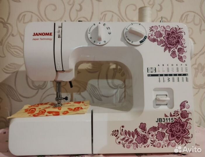 Швейная машина janome